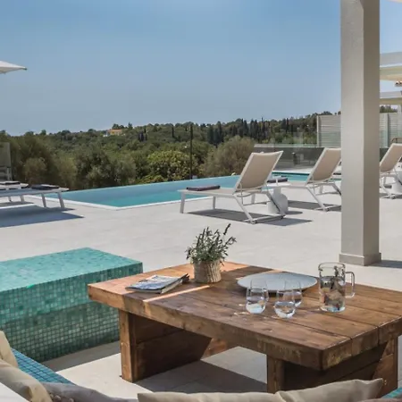 Stellina Villa *